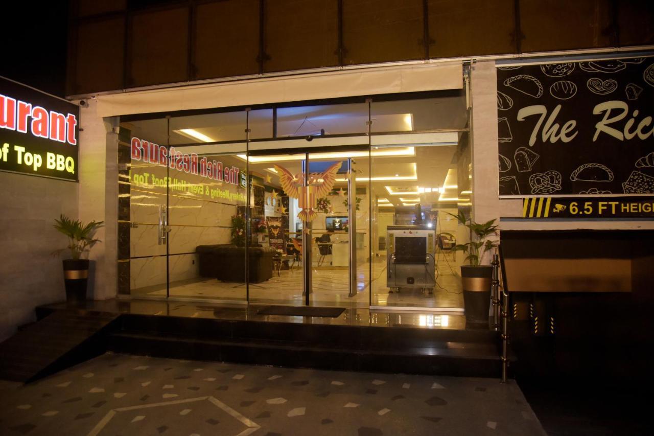 The Rich Hotel & Apartments Lahore Exterior photo