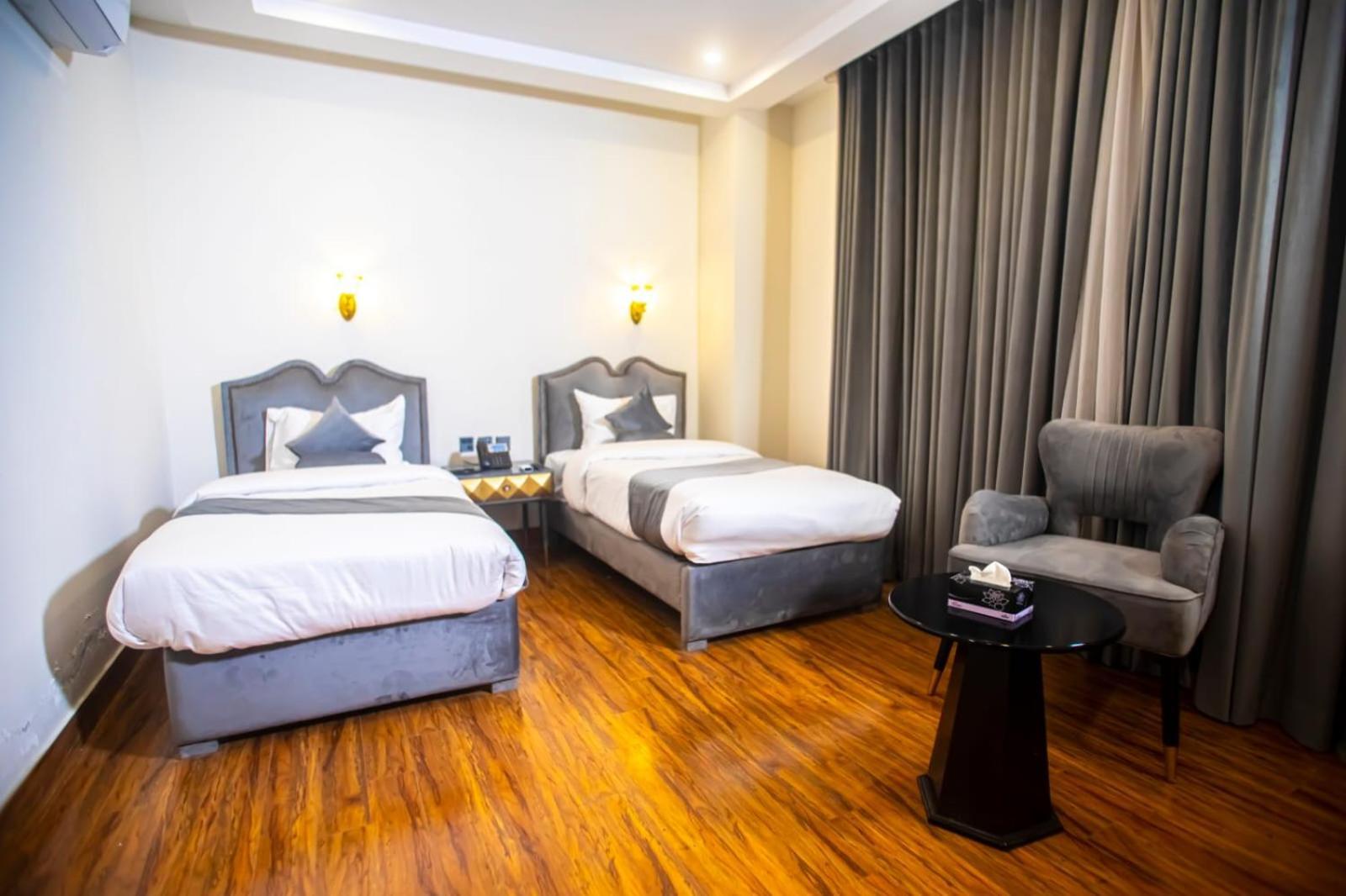 The Rich Hotel & Apartments Lahore Exterior photo